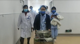 貴州白癜風醫(yī)院暖意融融迎冬至、送餃子活動